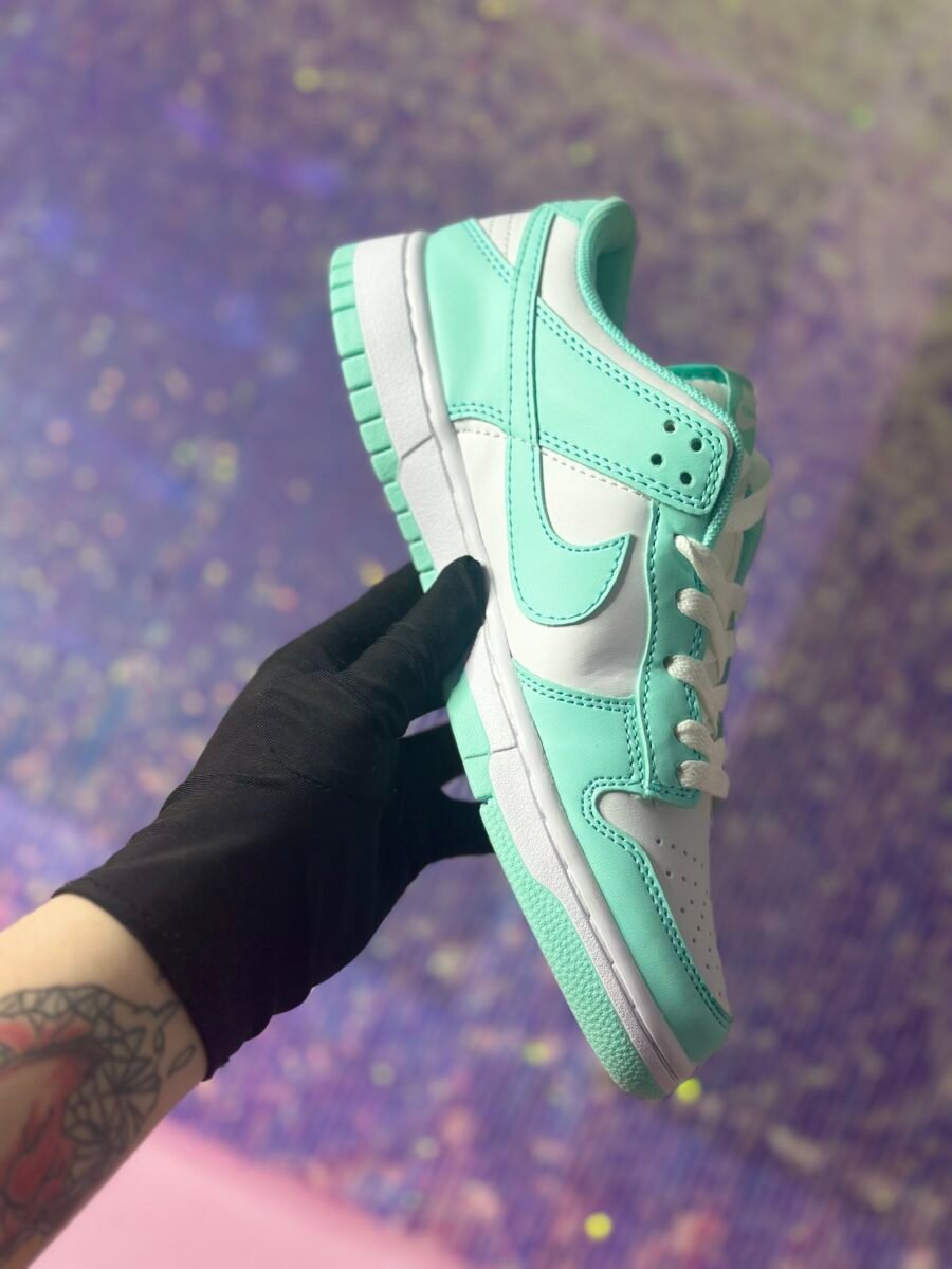 Dunk Low SB “Green Glow”