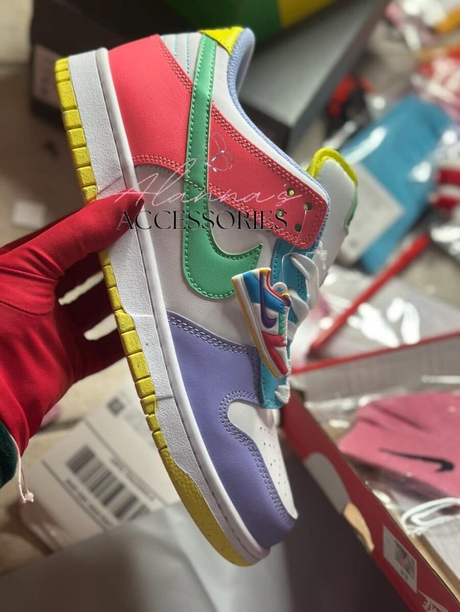 Dunk Low ‘Easter’