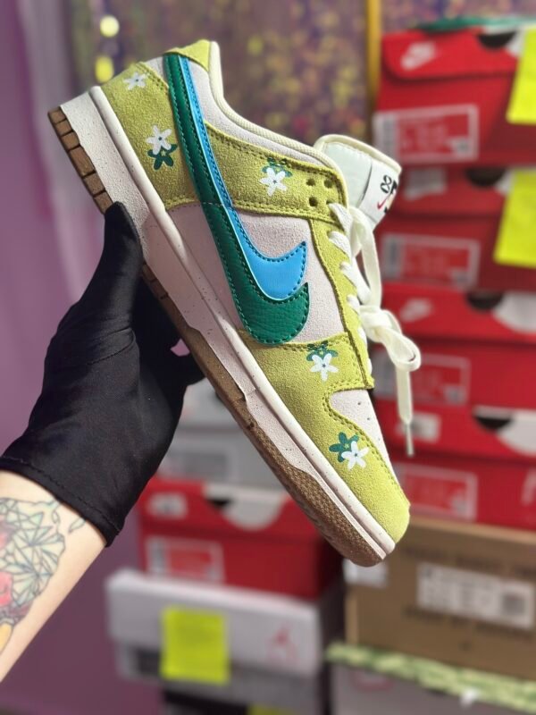 Dunk Low SE 85 Double Swoosh Flowers