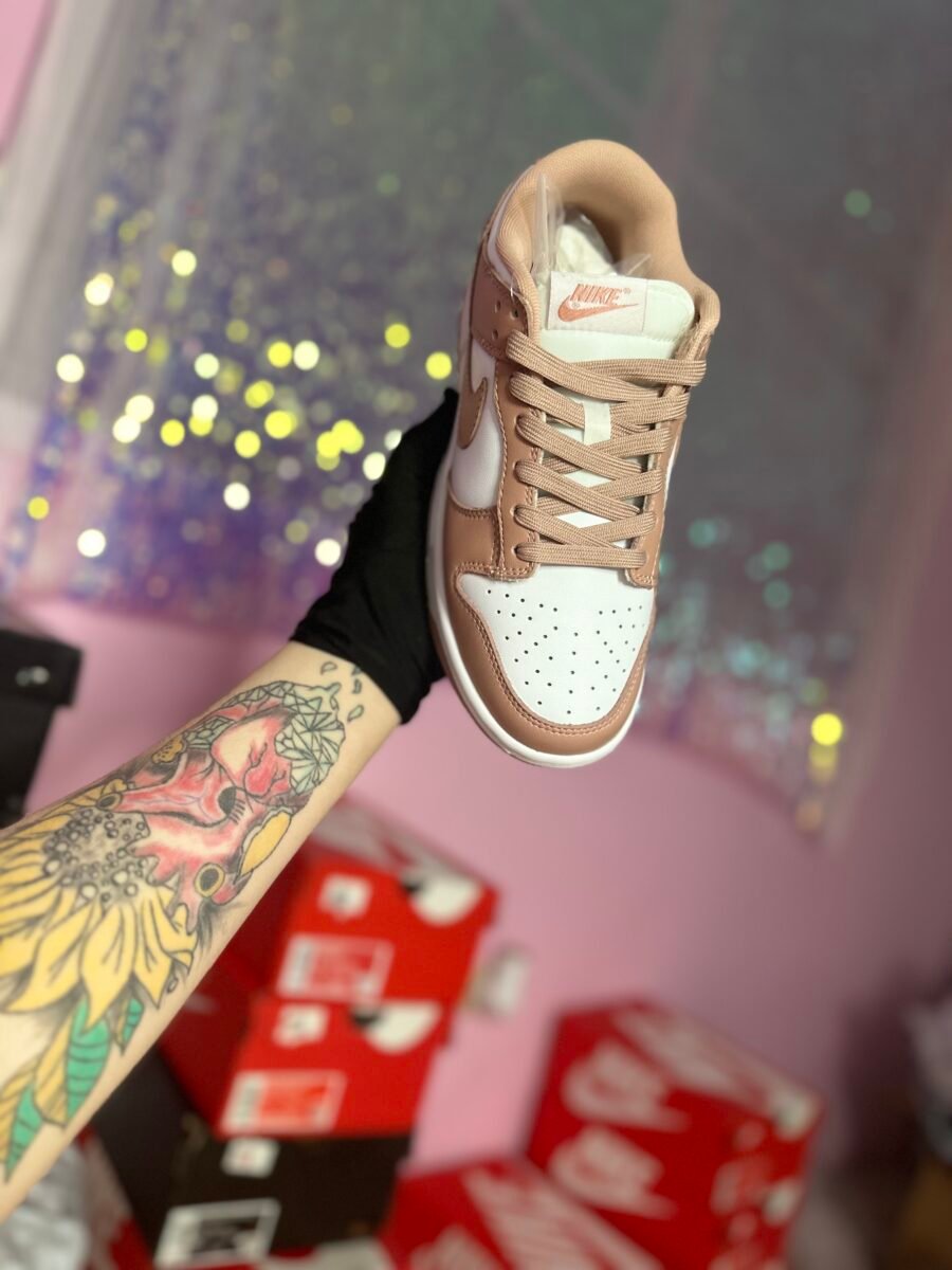 Dunk Low ‘Rose Whisper’ - Image 2