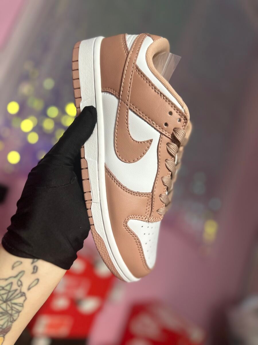 Dunk Low ‘Rose Whisper’