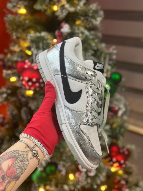 Dunk Low ‘Golden Gals’