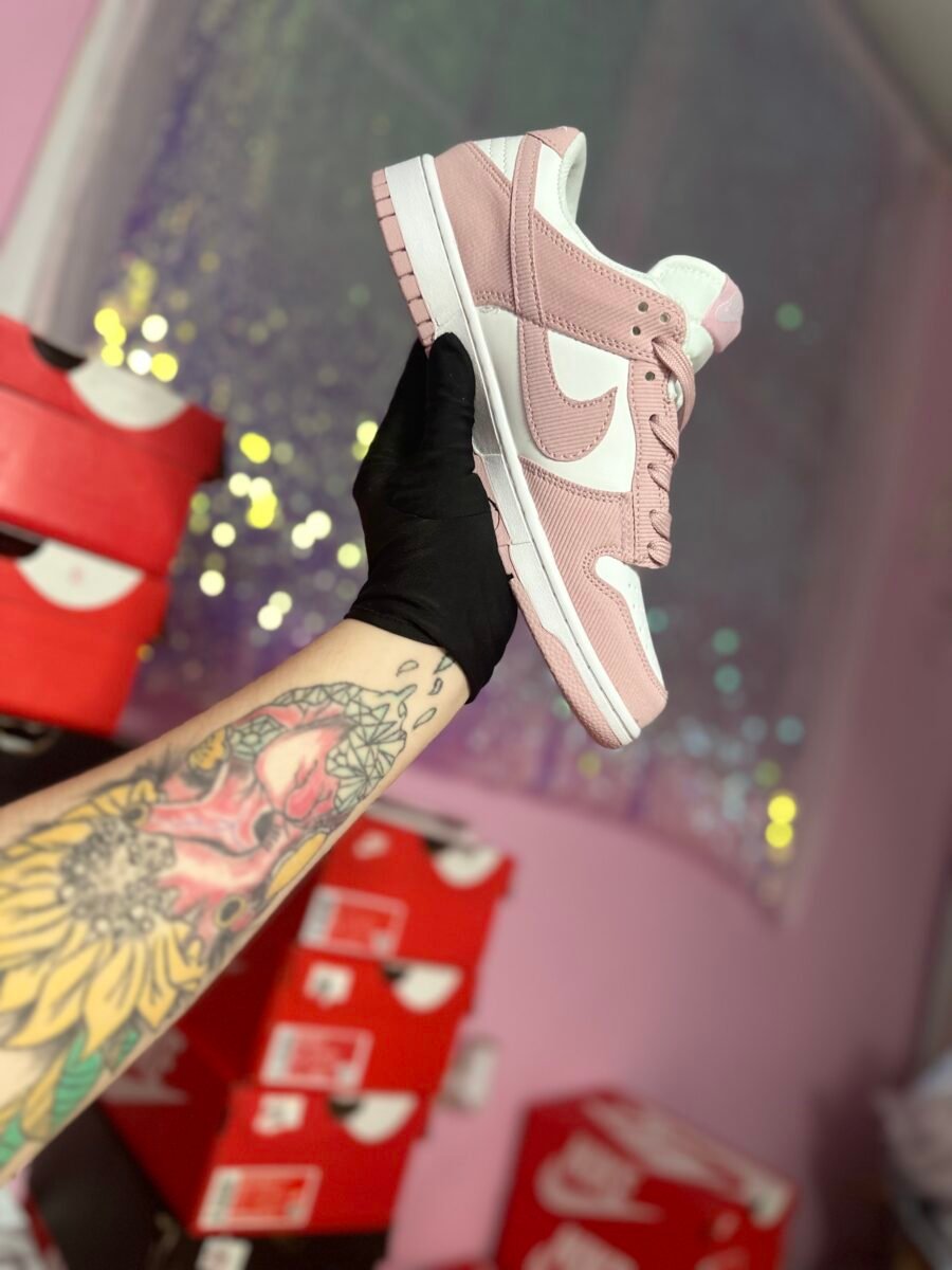 Dunk Low “Pink Corduroy” - Image 3