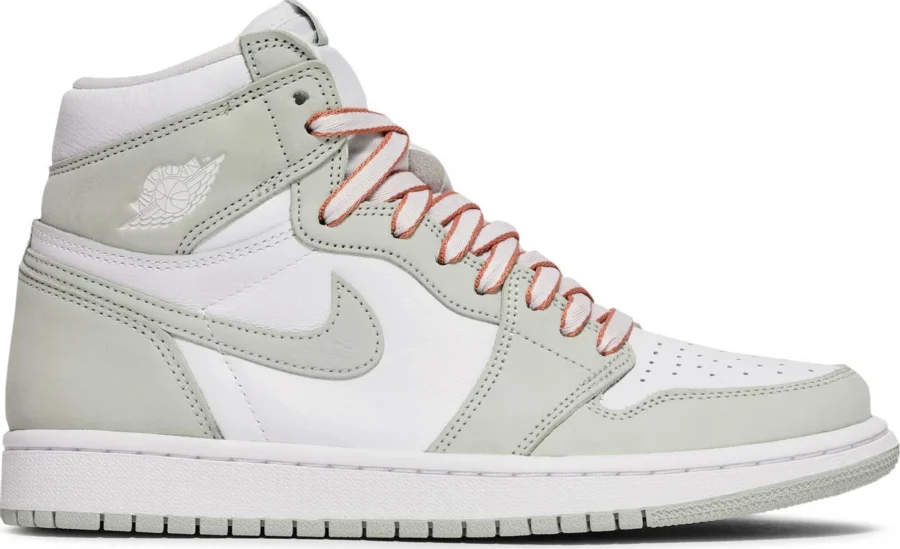 Air Jordan 1 Retro High 'Seafoam'
