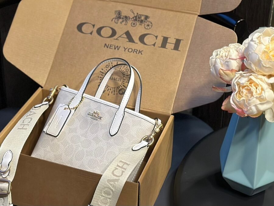 Coach - Image 5