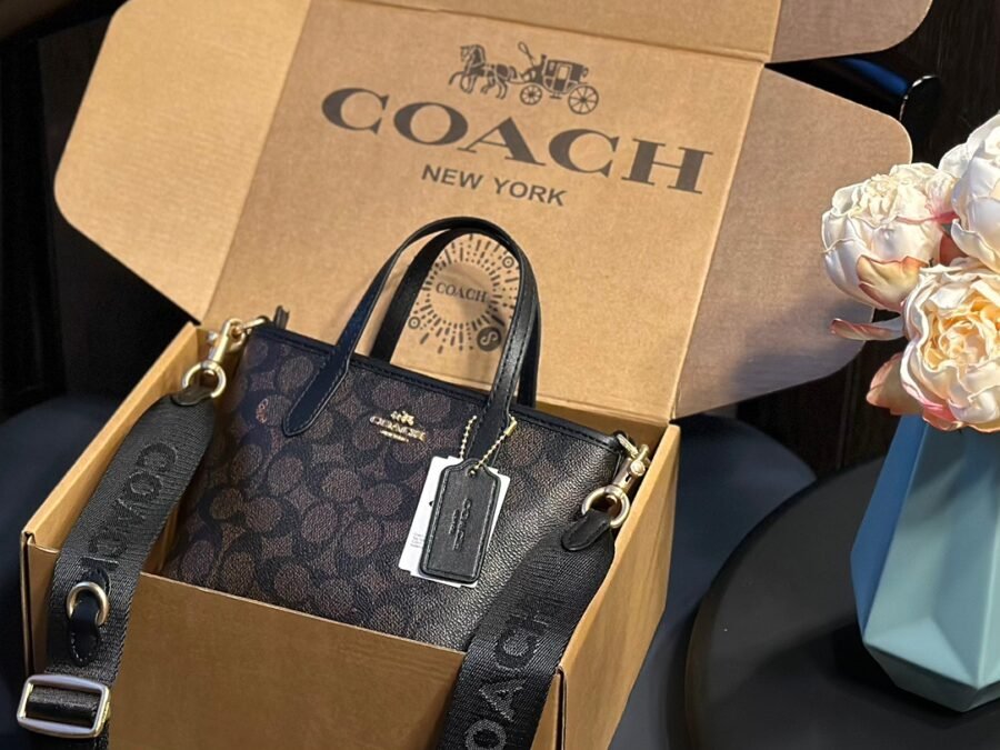 Coach - Image 4