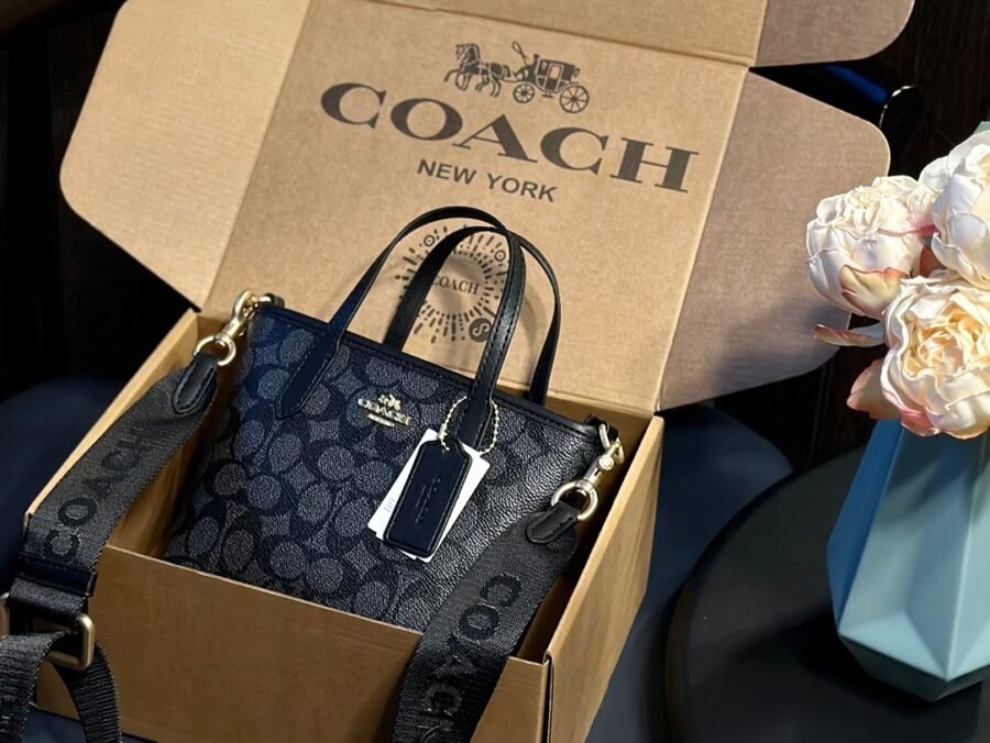Coach - Image 6