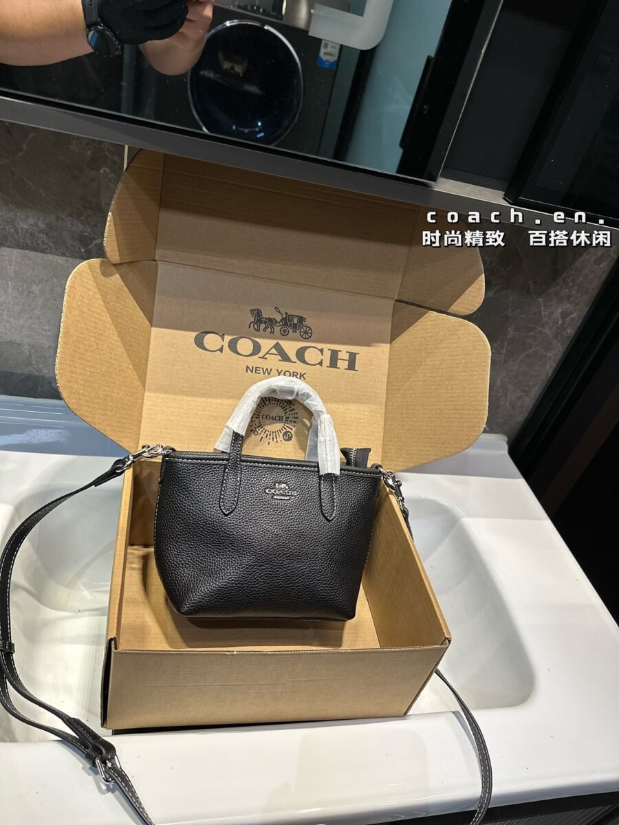 Coach - Image 4