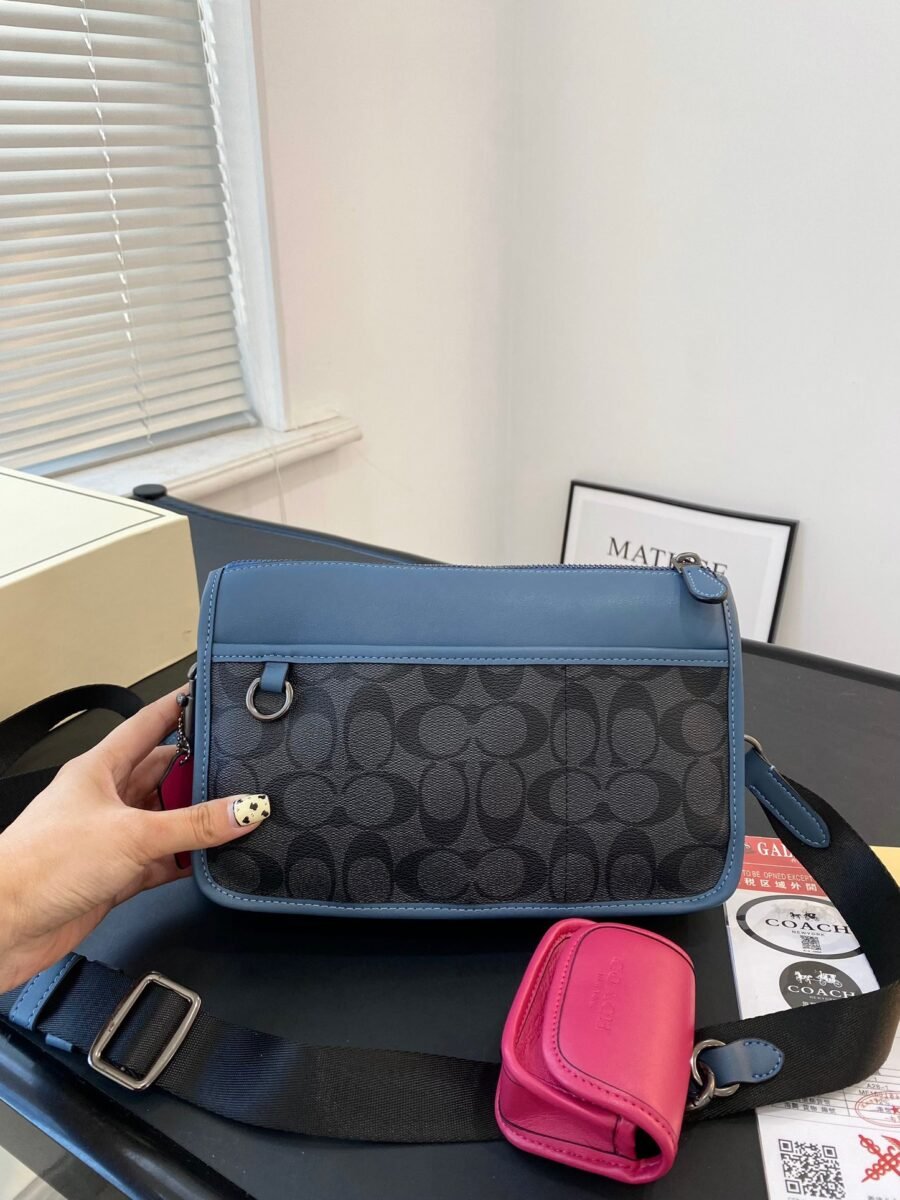 Coach - Image 3