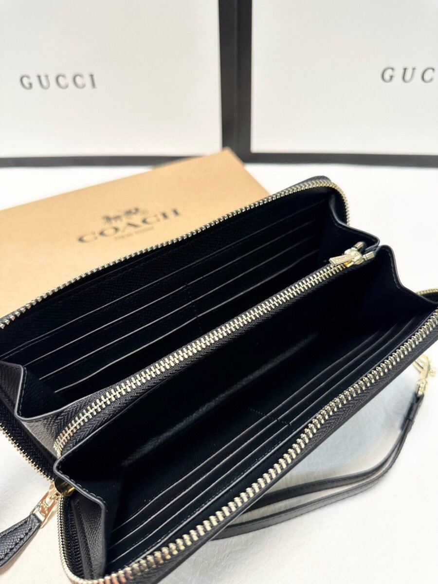 Coach - Image 3