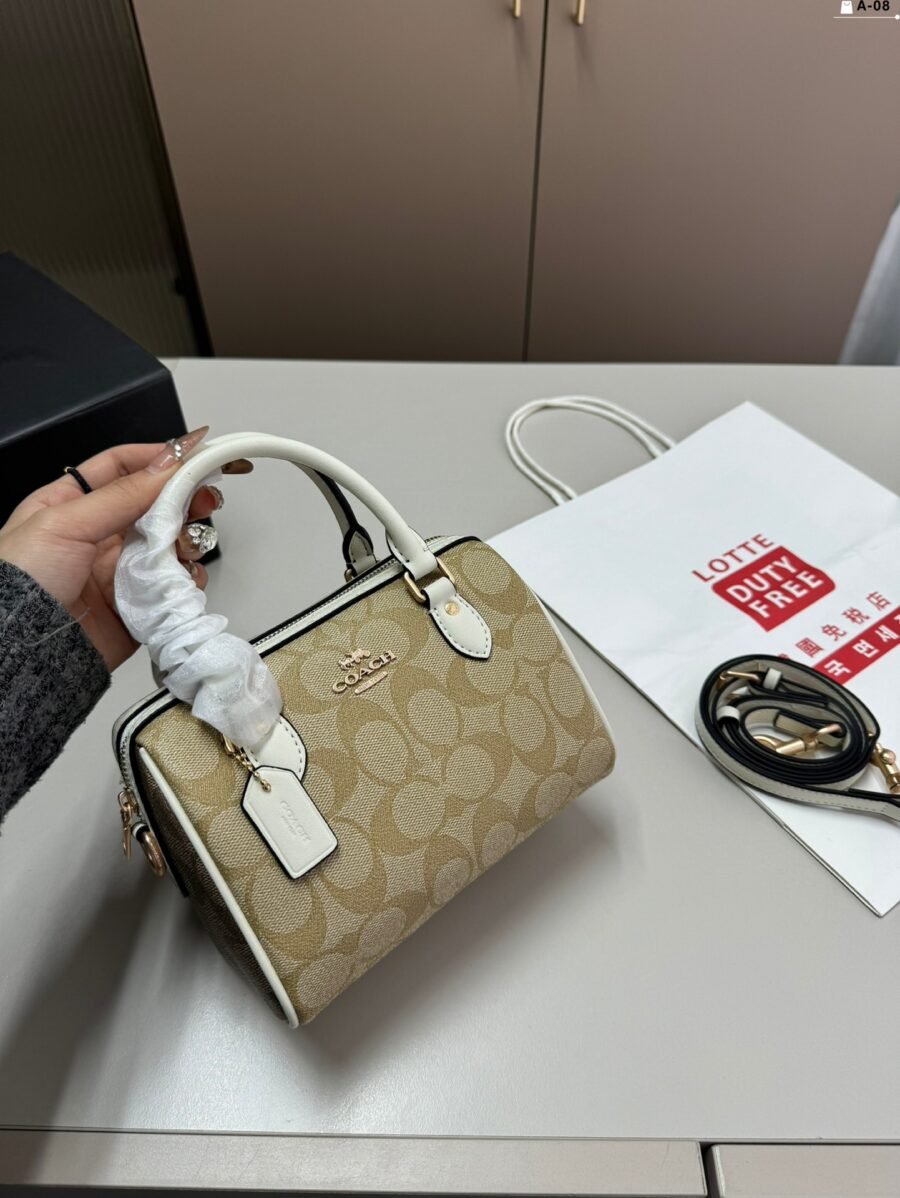 Coach - Image 6