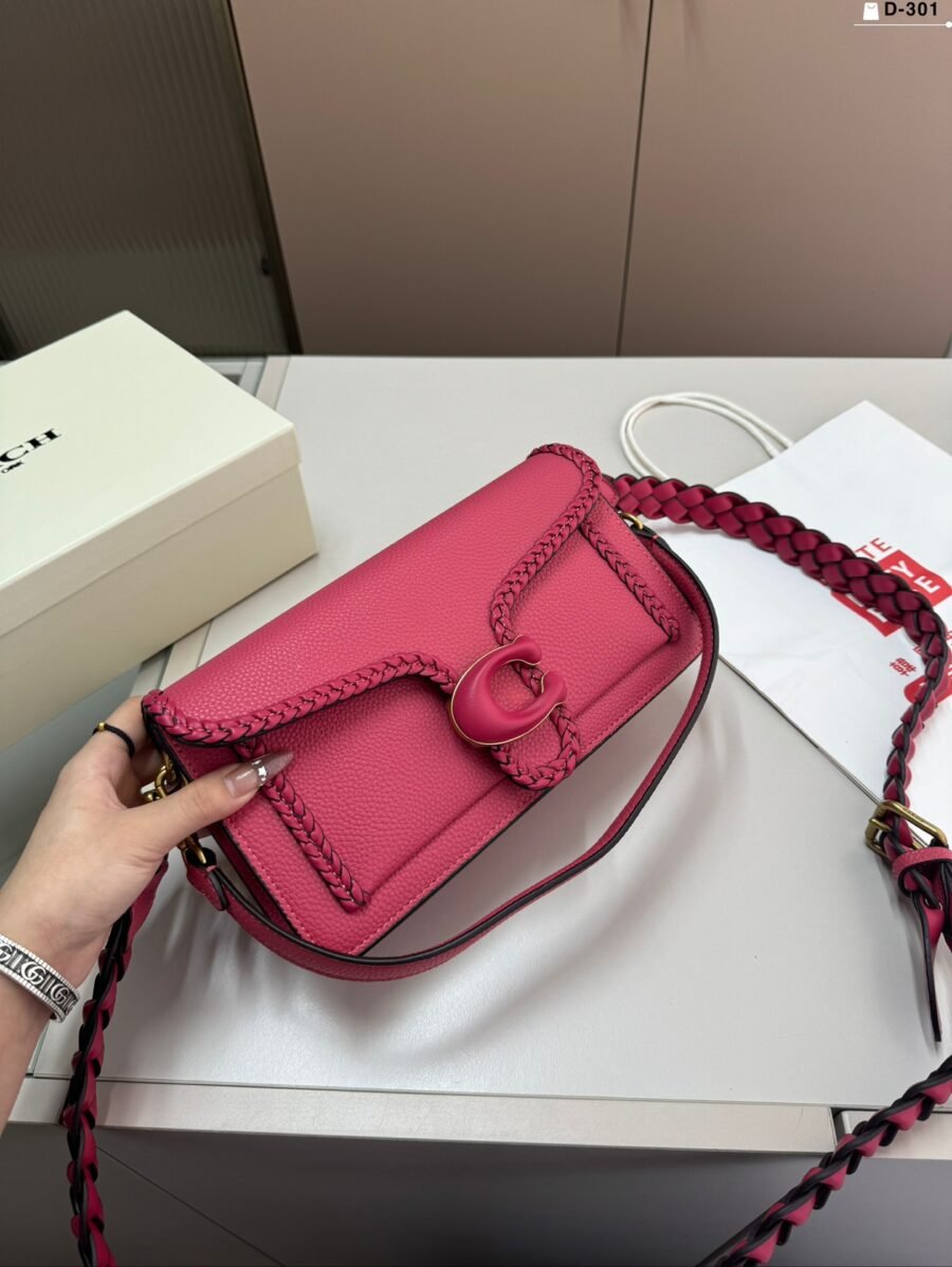 Coach - Image 4