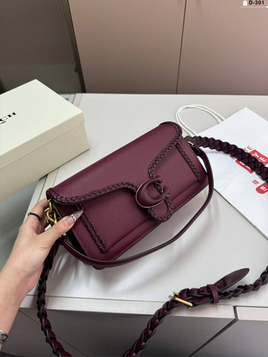 Coach - Image 3
