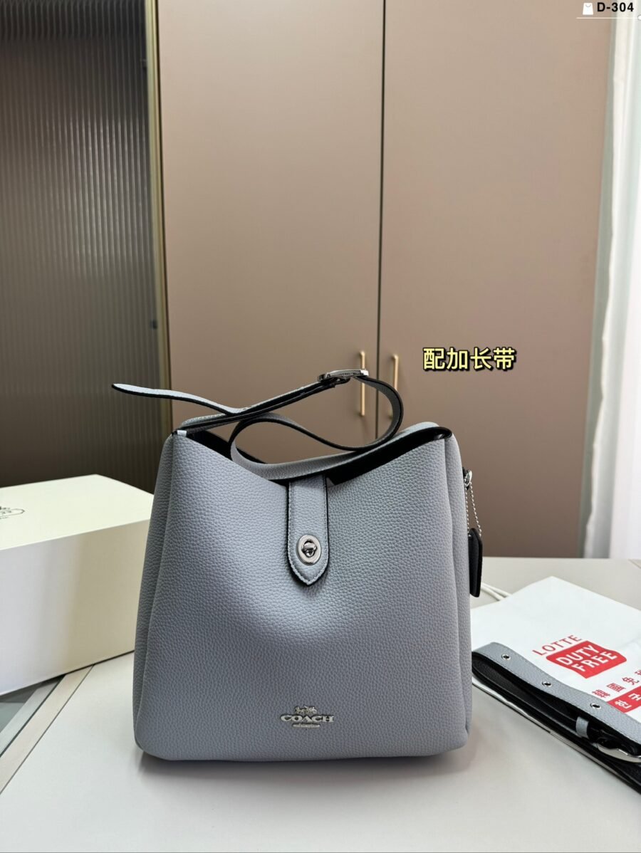 Coach - Image 3