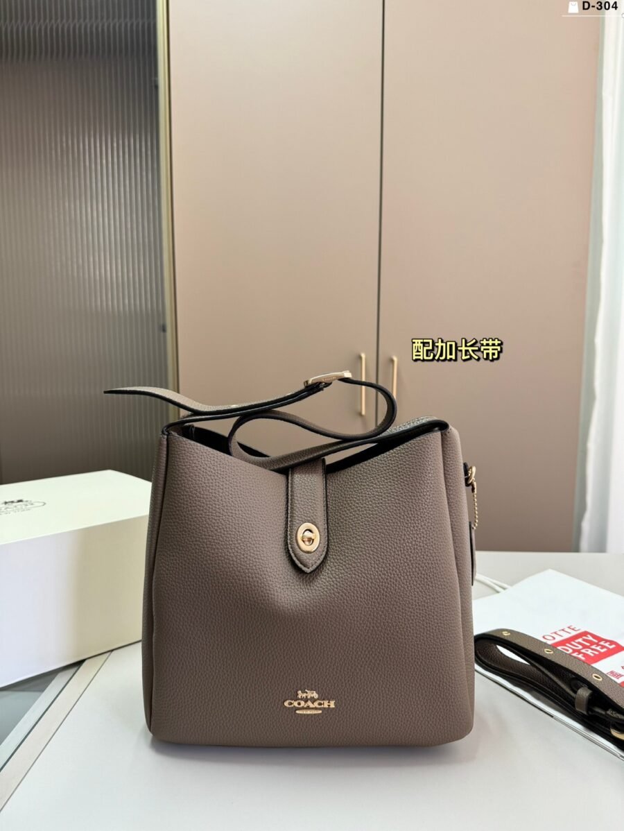 Coach - Image 4