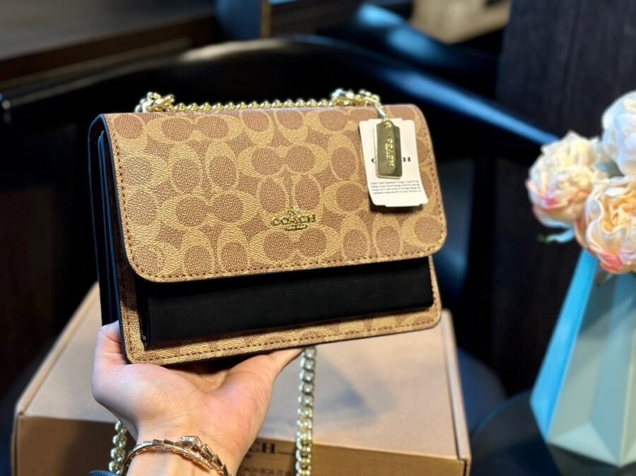 Coach - Image 4