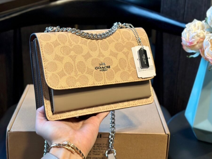 Coach - Image 2