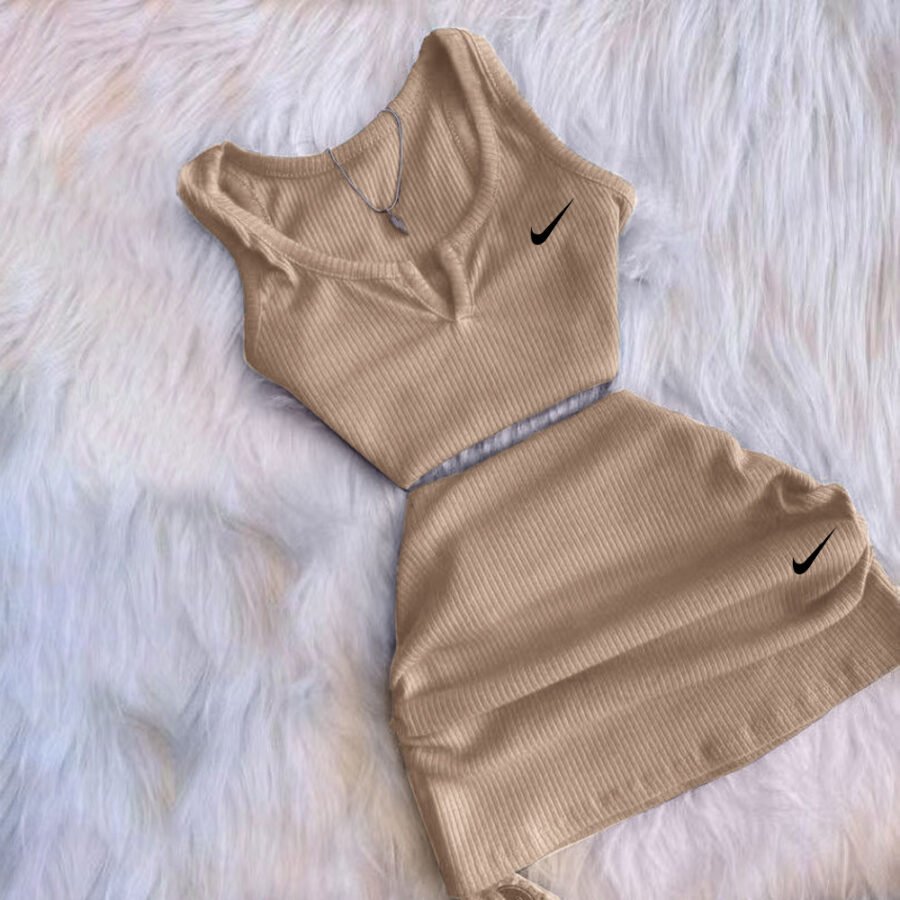 Set Nike Crema