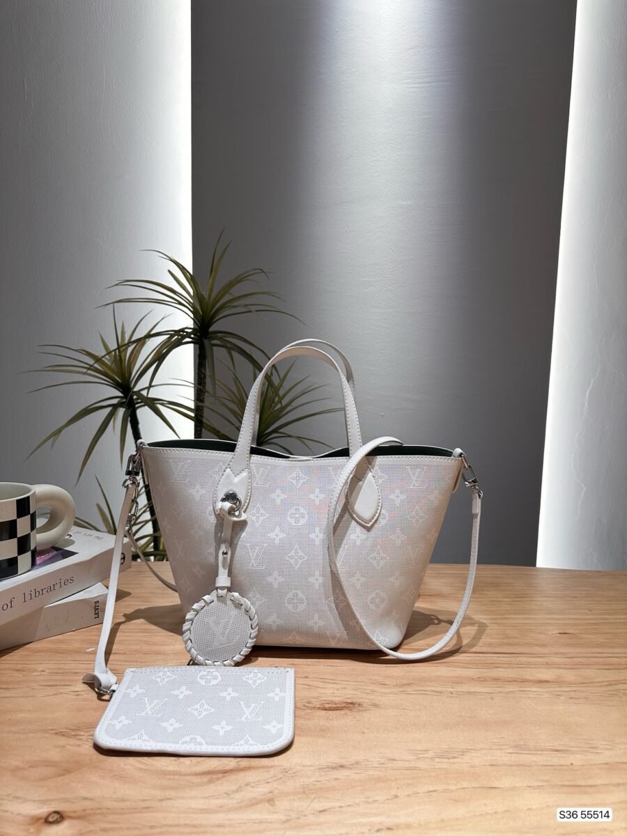 LV AAA - Image 3