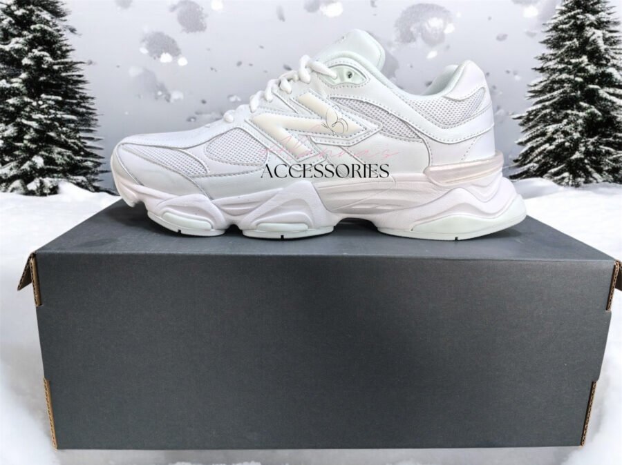 9060 'Triple White'