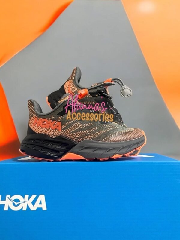 HOKA