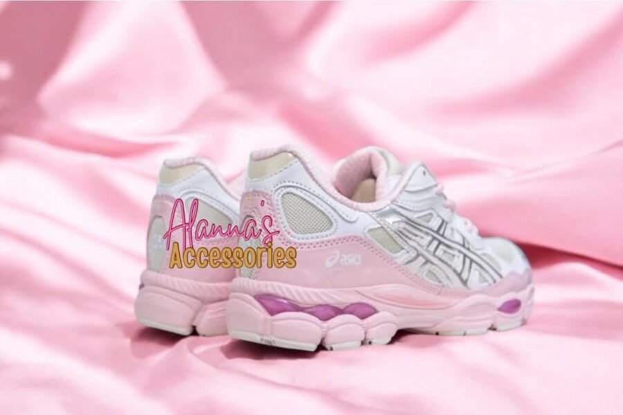 ASICS🤍🩷🩶 - Image 2