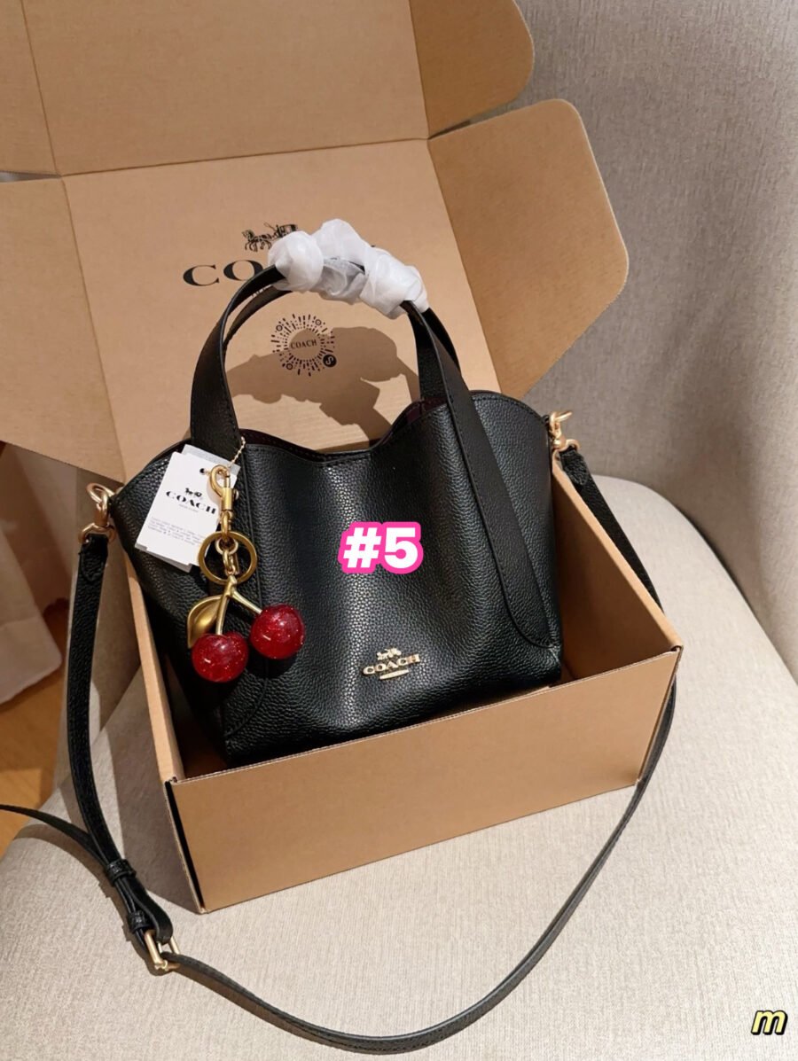 Coach🍒🫶🏻😍 - Image 5