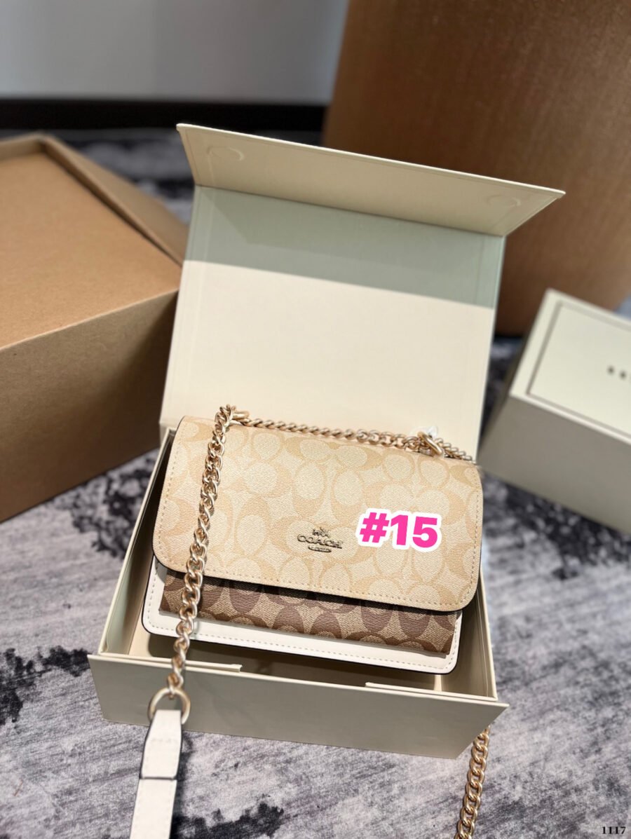 Coach 😍🫶🏻🩷 - Image 15