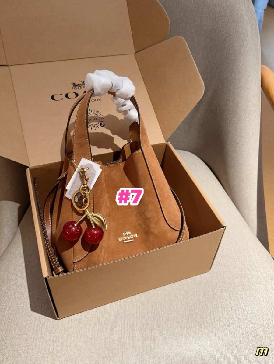 Coach🍒🫶🏻😍 - Image 7