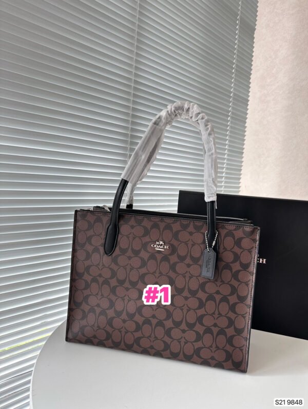 Coach😍