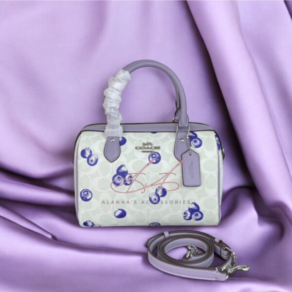 Coach💜🍇🛍️