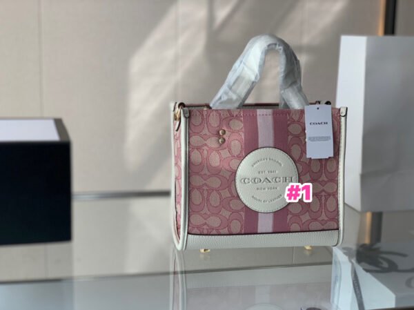 Coach • AAA🎀🛍️