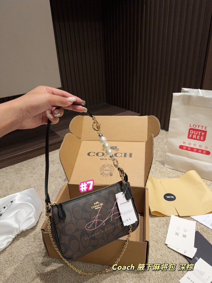 Coach 😍🤍 - Image 7