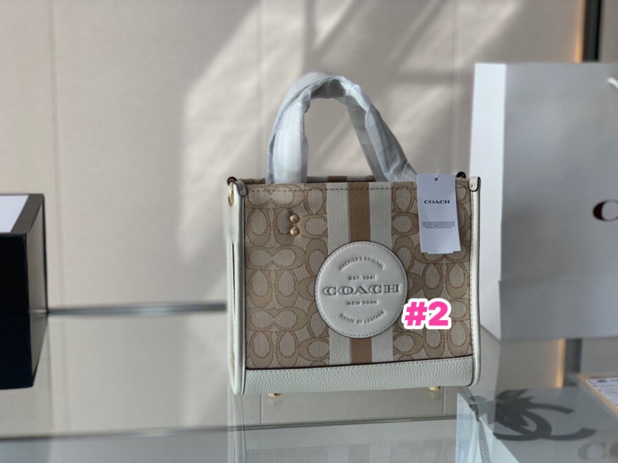 Coach • AAA🎀🛍️ - Image 2