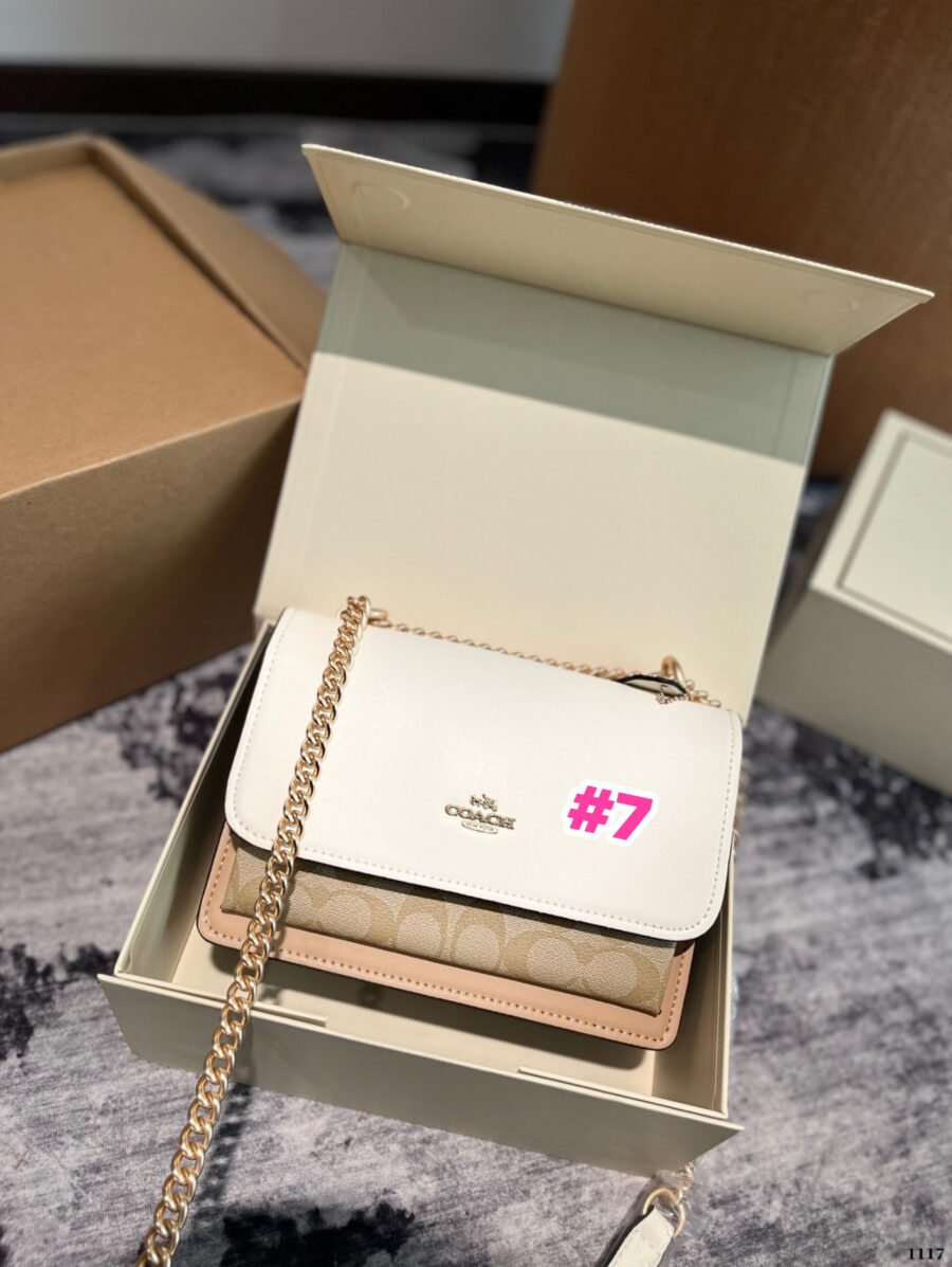 Coach 😍🫶🏻🩷 - Image 7