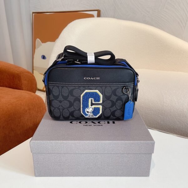 Coach💙🖤🛍️