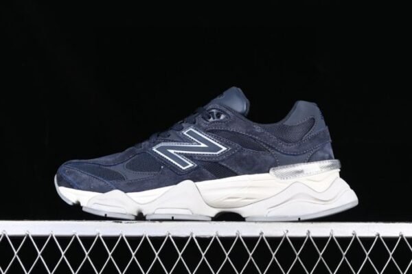 New B 9060