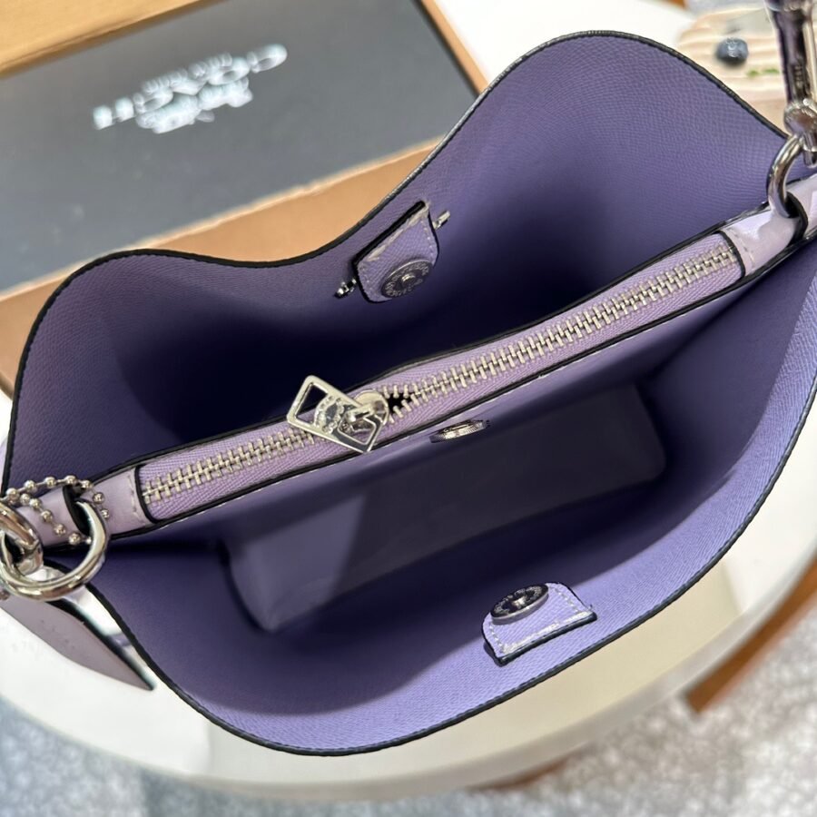 Coach💜 - Image 2