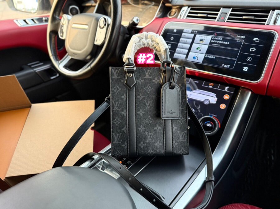 LV🖤 - Image 2