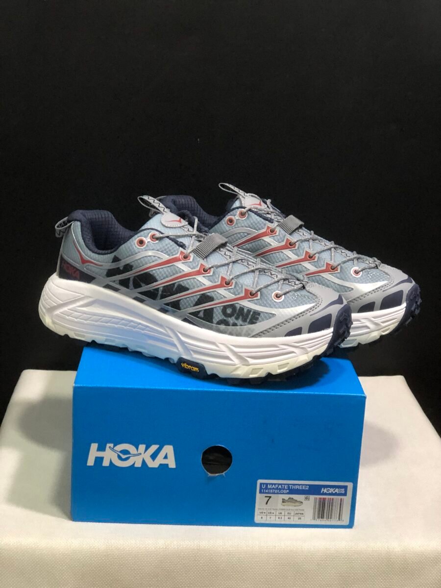 HOKA❤️🩶🖤