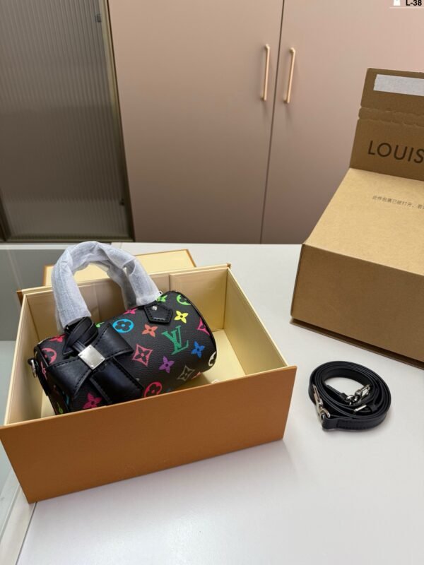 LV MULTICOLOR🖤🌈