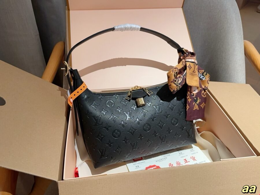 LV🖤