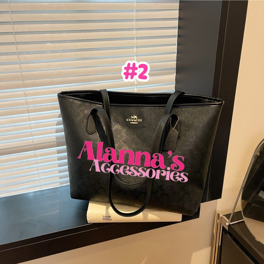 Coach 😍🩷🛍️ - Image 2