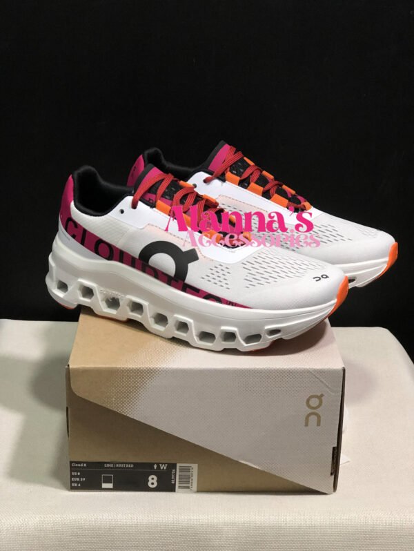 On🧡❤️🖤🤍