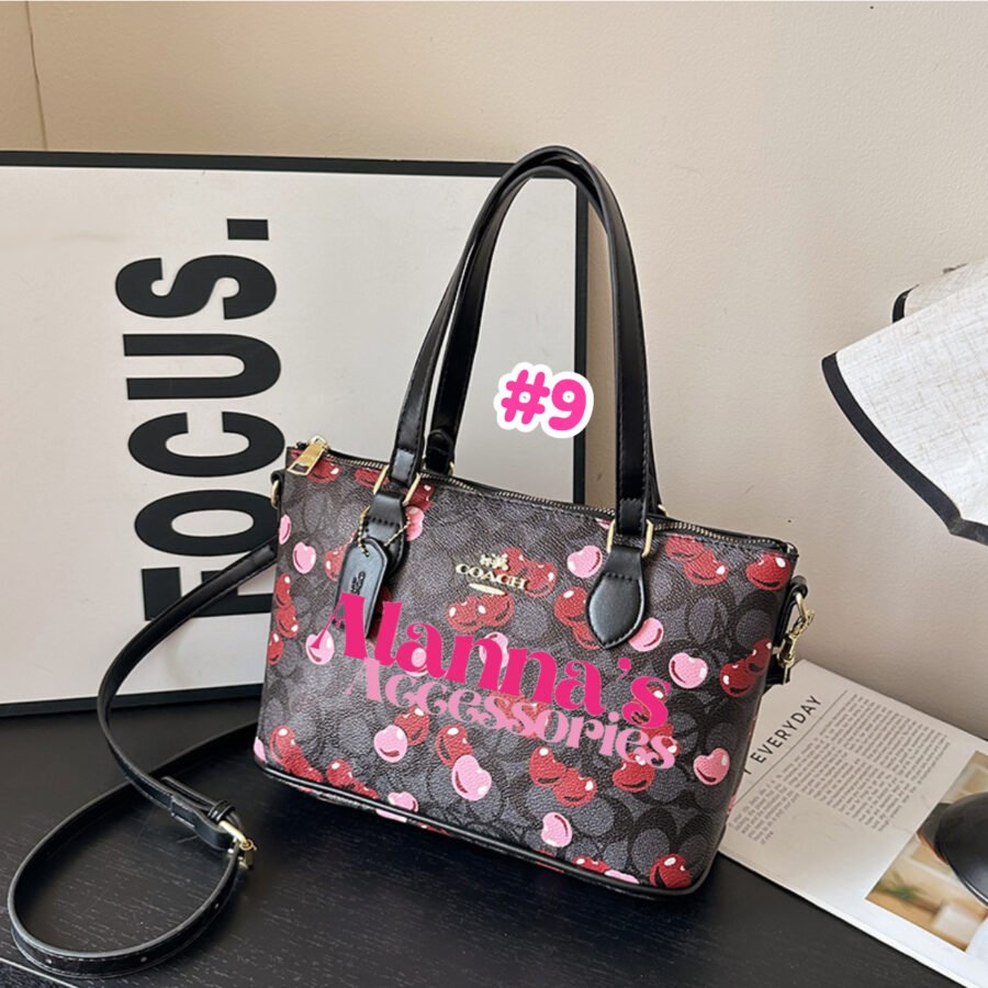 Coach 😍🩷 - Image 9