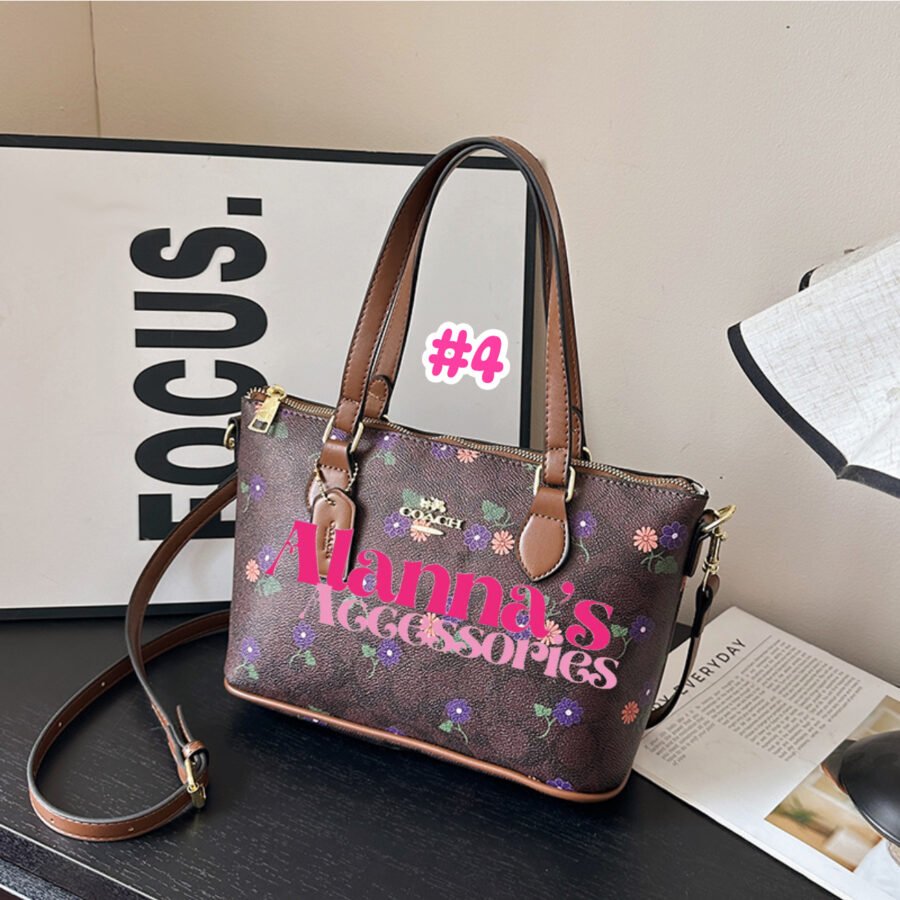 Coach 😍🩷 - Image 4