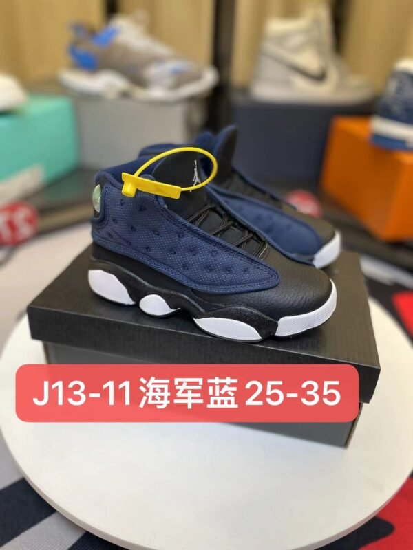 Jordan 13💙🤍🖤