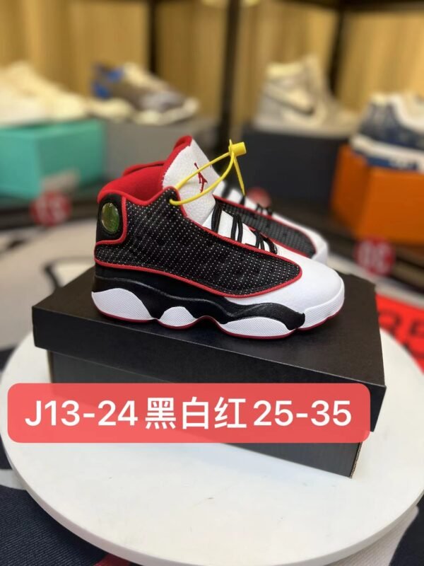 Jordan 13❤️🖤🤍