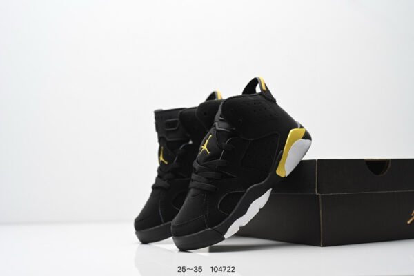 Jordan✨🤍🖤