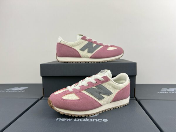New balance 🩷🤍🩶